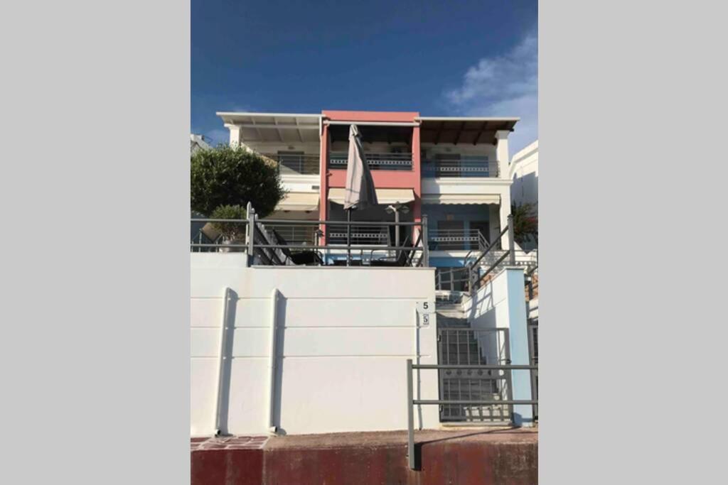 Seafront Lovely House - Kat'S Rentals Loútsa Dış mekan fotoğraf